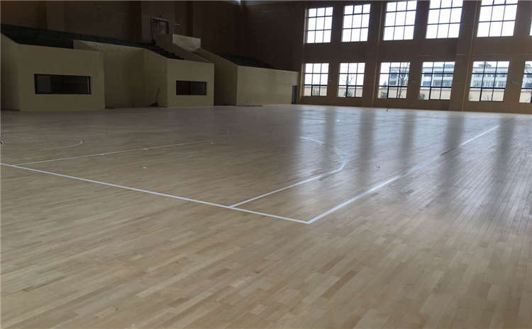 五角楓NBA籃球場木地板哪個牌子好？
